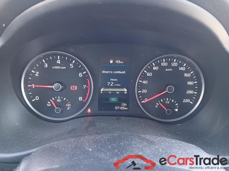 Kia 1.0 T-GDi 74kW (100CV) MHEV MT Concept Stonic Concept 1.0 T-GDI 100CV MT6 E6d #4
