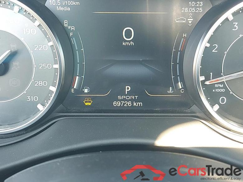 Maserati GT L4 330CV Hybrid-Gasolina AWD MASERATI Levante / 2016 / 5P / todoterreno GT L4 330CV Hybrid-Gasolina AWD #5