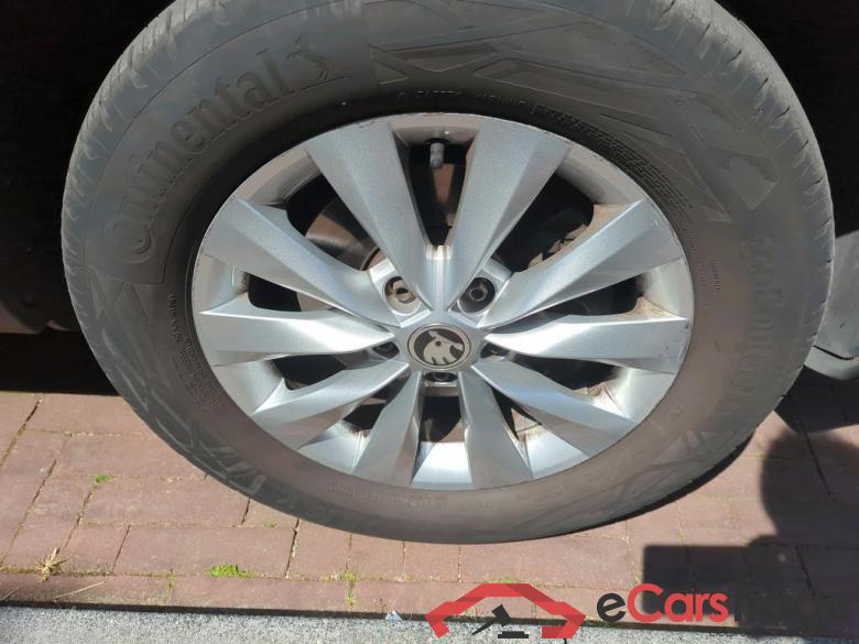 SKODA Karoq 81 kW #6