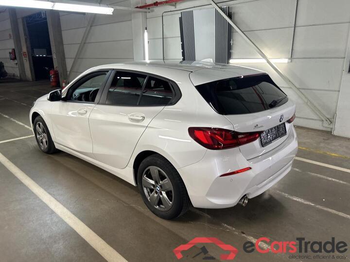 BMW 1 Reeks Hatch 1 Reeks Hatch 118iA (103 kW) 103kW/140pk  5D/P Auto-7 #3