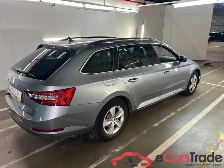 Skoda Superb Combi Superb Combi 2.0 CRTDI Ambition 110kW/150pk  5D/P Man-6 #4