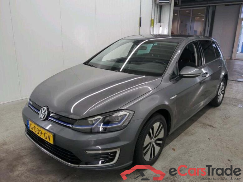 VOLKSWAGEN e-Golf e-Golf