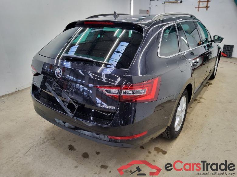 Skoda Superb Wagon ´15 Superb Combi Ambition 2.0 TDI 110KW AT7 E6dT #2