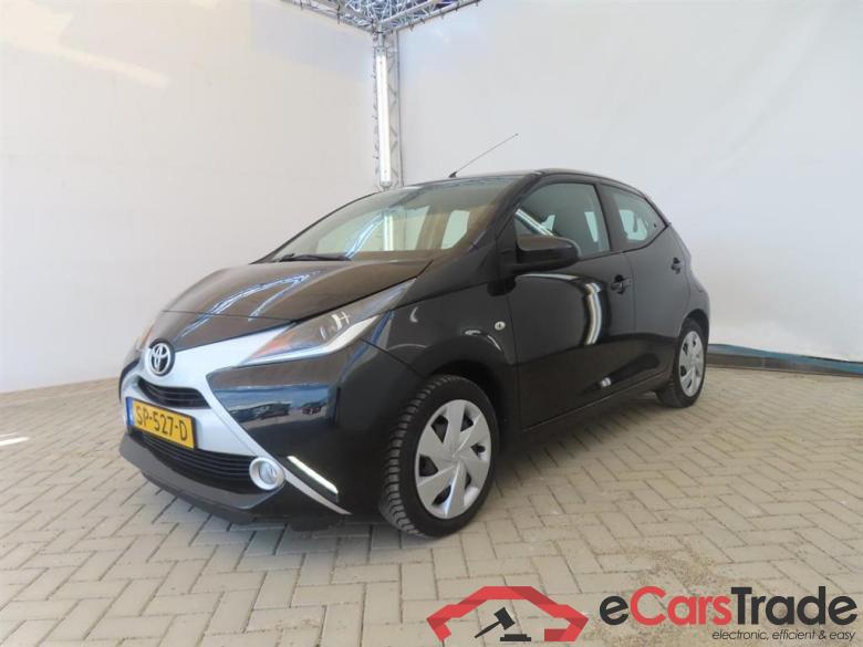 TOYOTA Aygo 1.0 VVT-i x-play #1