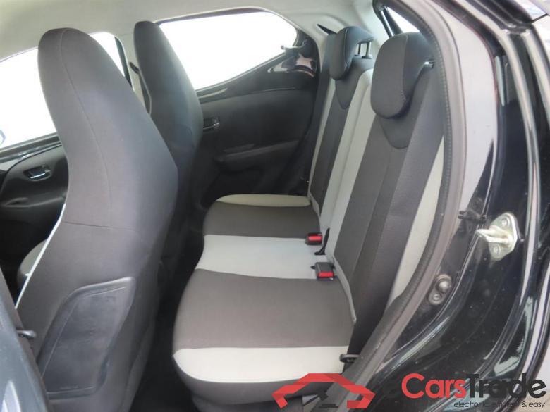 TOYOTA Aygo 1.0 VVT-i x-play #6