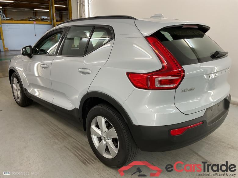 VOLVO XC40 1.5 T2 MOMENTUM CORE #3