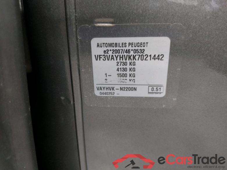 PEUGEOT - PEU TRAVELLER B.HDi 120PK LONG Active With Two Sliding Doors & 3D Connected Nav & Lane Assis & Rear PDC With Camera #6