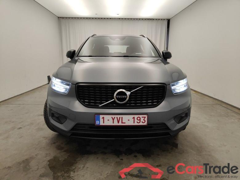 Volvo XC40 T2 R-Design 5d #1