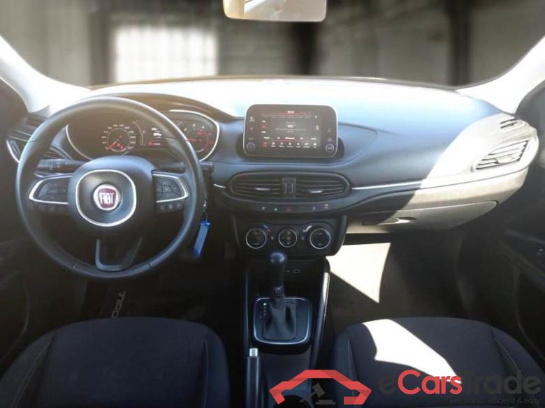 Fiat 57 FIAT TIPO / 2015 / 5P / STATION WAGON 1.6 MJT 120CV DCT 6M SeS LOUNGE #3