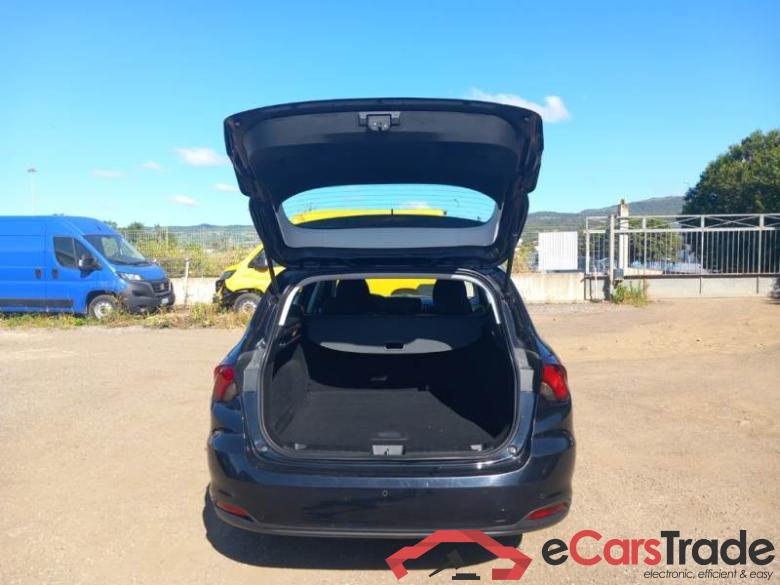 Fiat 57 FIAT TIPO / 2015 / 5P / STATION WAGON 1.6 MJT 120CV DCT 6M SeS LOUNGE #5
