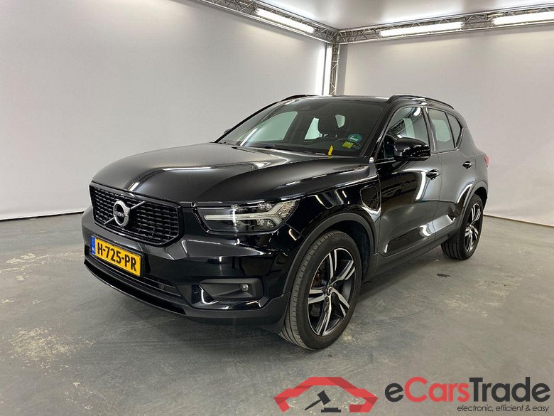 VOLVO XC40 1.5 t5 plug-in hybride r-design 193kW awd geartronic aut