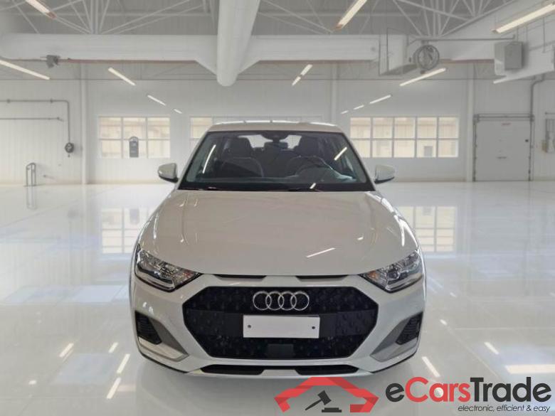 Audi 3 AUDI A1 CITYCARVER / 2018 / 5P / BERLINA 25 TSI CITYCARVER ADMIRED #6