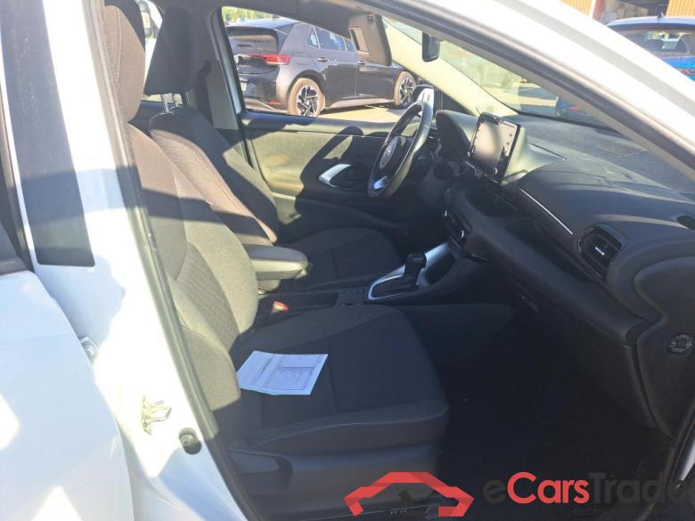 Toyota 1.5 120H Active Tech TOYOTA Yaris / 2020 / 5P / berlina con portón 1.5 120H Active Tech #6