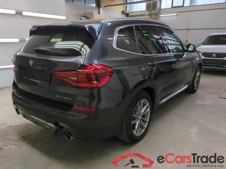 BMW X3 ´17 Baureihe X3 xDrive 30 e Luxury Line 2.0 215KW AT8 E6d #2
