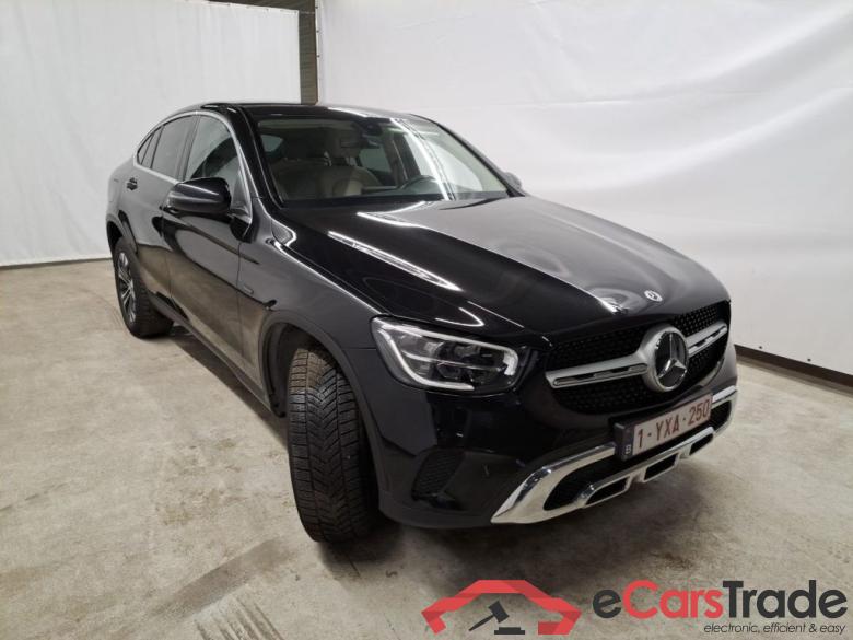 Mercedes-Benz GLC Coupé GLC 300 e 4MATIC 5d #2