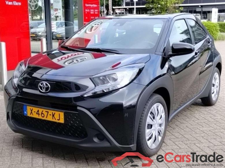 TOYOTA Aygo X 1.0 VVT-i MT Play #1