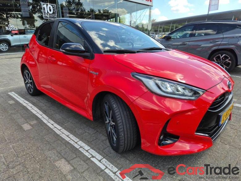 TOYOTA YARIS 1.5 Hybrid Launch Edition #2