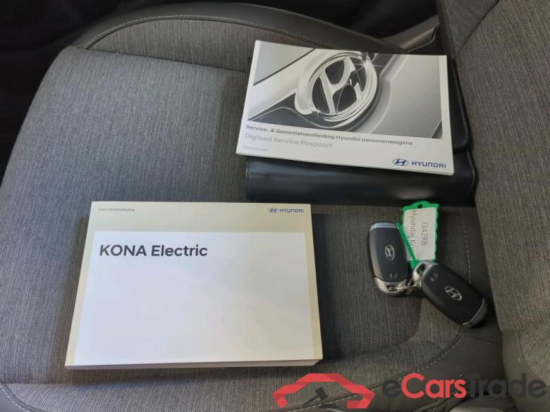Hyundai Kona '17 Hyundai KONA Comfort Smart Electric 64 kWh 5d #4