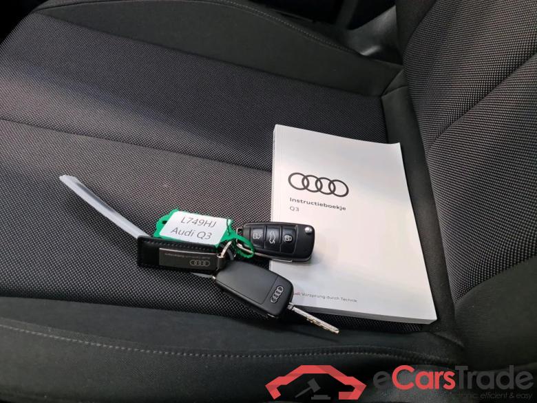 Audi Q3 '18 Audi Q3 35 TFSI S tronic Business Edition 5d #4