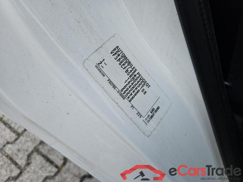 PEUGEOT 108 53 kW #2