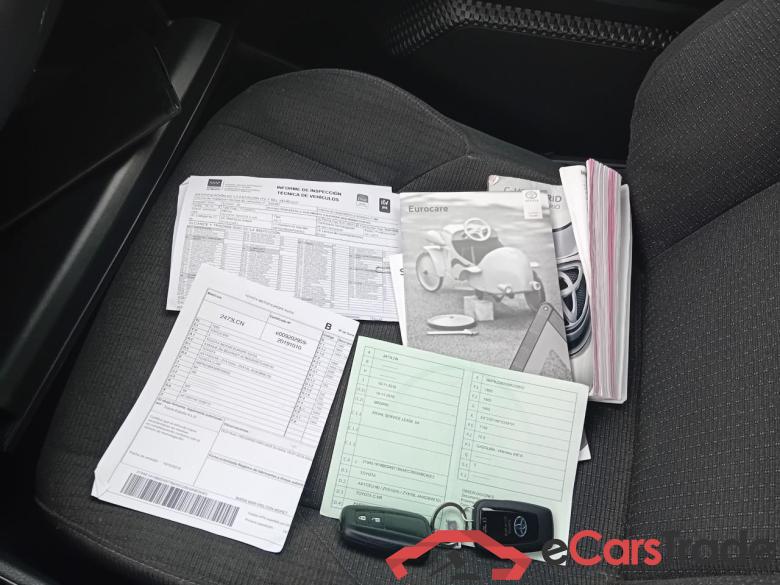Toyota 1.8 125H Advance (CX) TOYOTA C-HR / 2016 / 5P / todoterreno 1.8 125H Advance (CX) #5