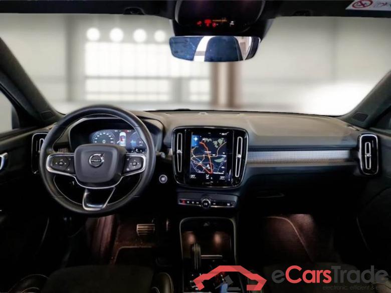 Volvo 234 VOLVO XC40 / 2017 / 5P / SUV T4 PLUG-IN HYBRID AUTO RECHARGE R-DESIGN #3
