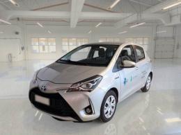 Toyota 10 TOYOTA YARIS / 2017 / 5P / BERLINA 1.5 HYBRID BUSINESS