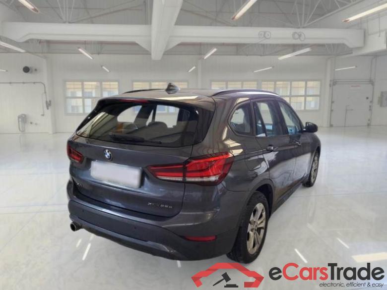 BMW 49 BMW X1 / 2019 / 5P / SUV XDRIVE 25E BUSINESS ADVANTAGE AUTOMATICO #2