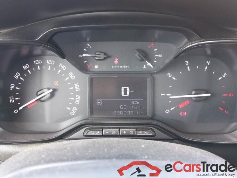 Citroen 17 CITROEN C3 / 2016 / 5P / BERLINA BLUEHDI 75 BUSINESS COMBI #4