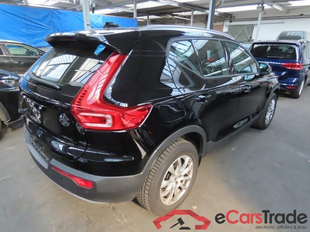 Volvo XC40 ´17 XC40 Momentum Pro 2WD 2.0 D3 110KW MT6 E6dT #3