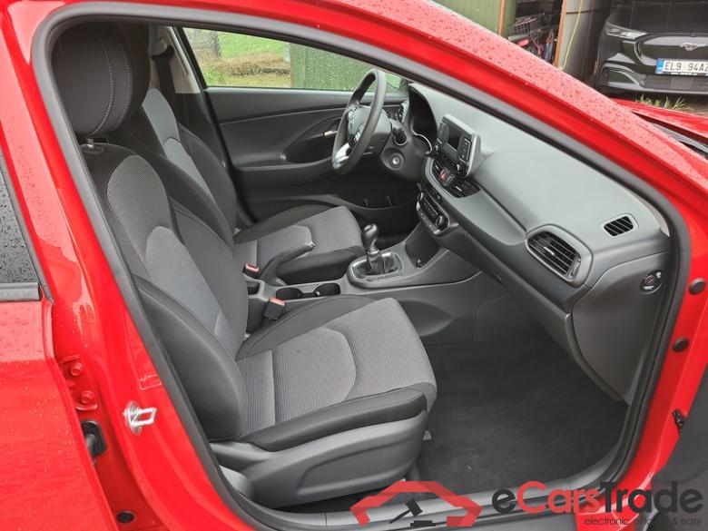 Hyundai  i30  cw (PD)(2017->) i30 1.5i Start Plus kombi 5d #6