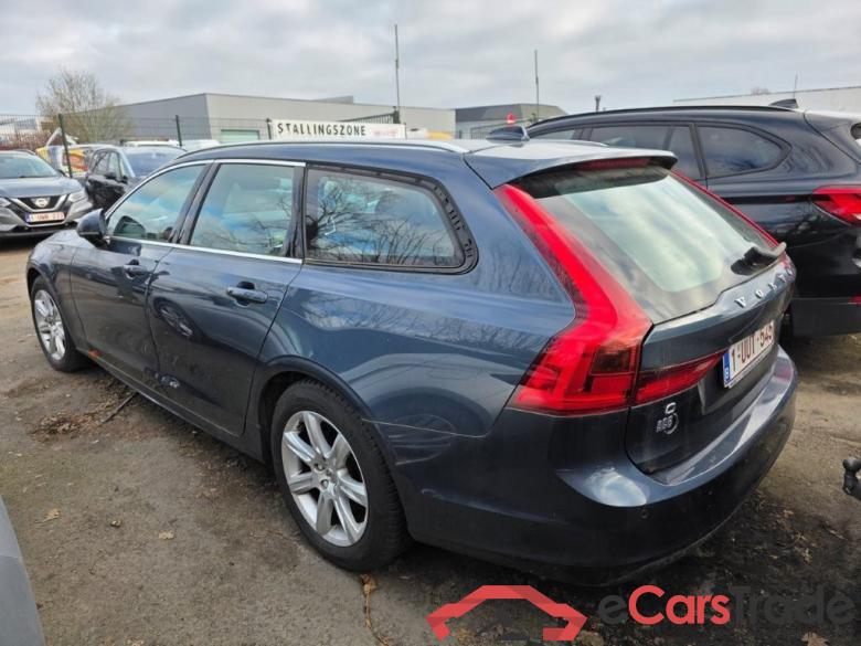 Volvo V90 D3 Geartronic Momentum 5d !! damaged car !! #3