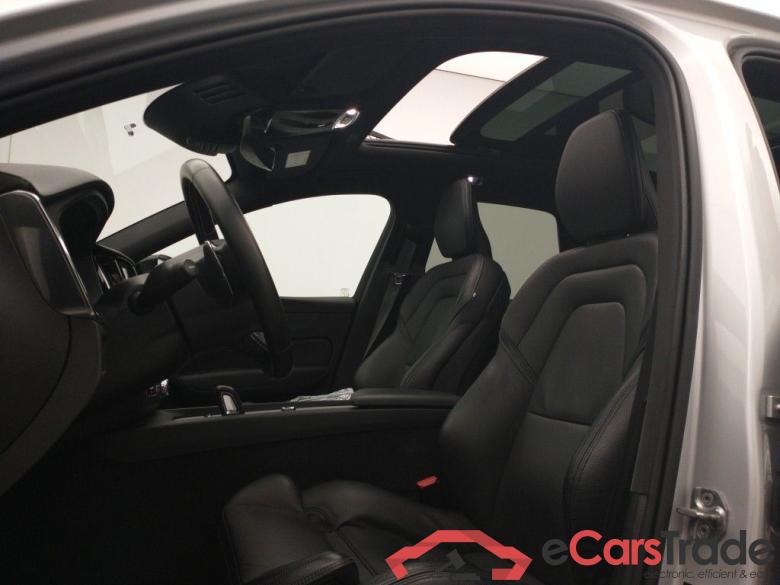 Volvo XC60 T8 e4x4 Geartronic R-Design 5d #6