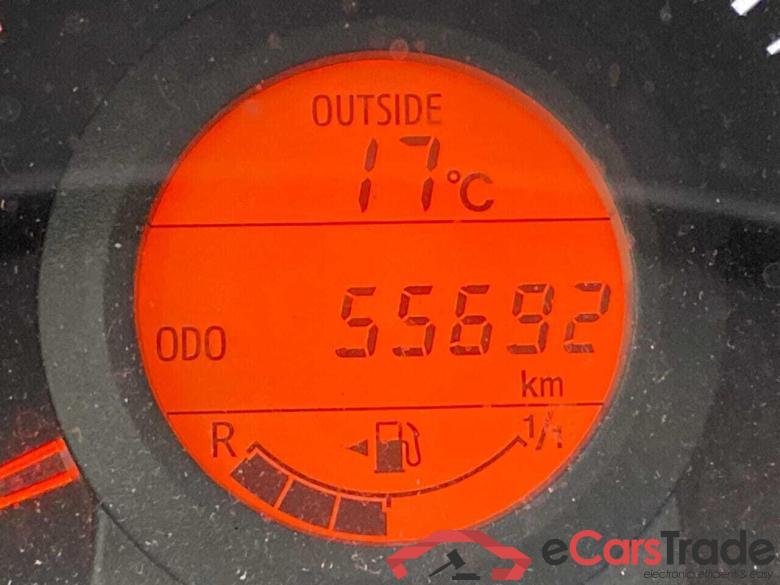 PEUGEOT 108 1.0 e-VTi Allure #4