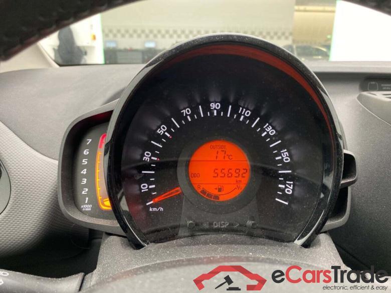 PEUGEOT 108 1.0 e-VTi Allure #5