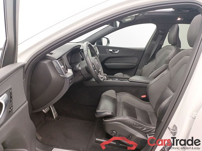 VOLVO XC60 - 2017 2.0 T6 253 AWD PHEV R-Design Geartronic 5d #6