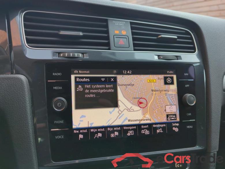 VOLKSWAGEN e-Golf  #3