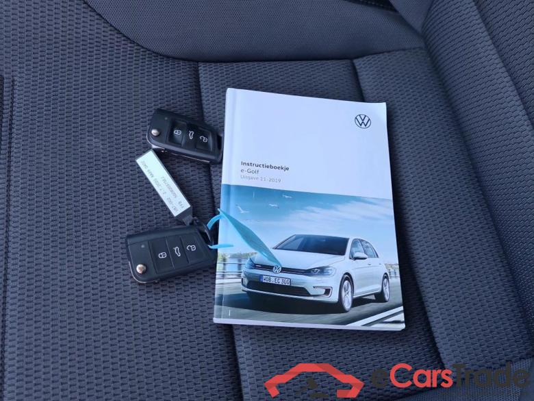 VOLKSWAGEN e-Golf  #5