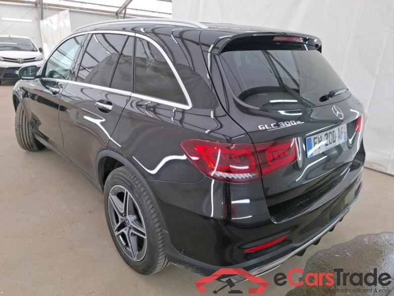 Mercedes GLC 300 e AMG Line 4Matic MERCEDES-BENZ GLC / 2019 / 5P / SUV GLC 300 e AMG Line 4Matic #2