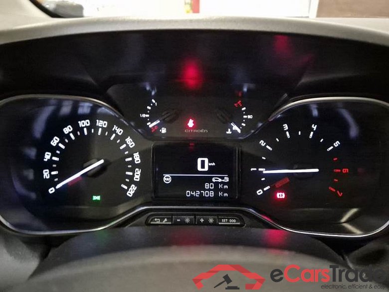 Citroen 2 CITROEN C3 AIRCROSS / 2017 / 5P / SUV PURETECH 110 SeS SHINE #4