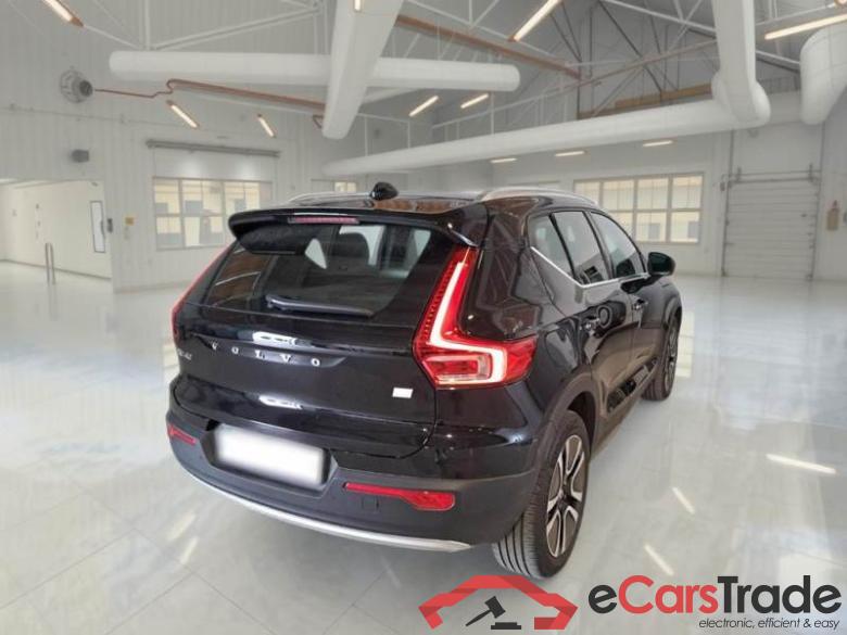 Volvo 218 VOLVO XC40 / 2017 / 5P / SUV T5 PLUG-IN HYBRID AUTO RECHARGE INSCR. #2