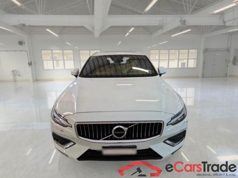 Volvo 124 VOLVO V60 / 2018 / 5P / STATION WAGON D3 GEARTRONIC INSCRIPTION #6