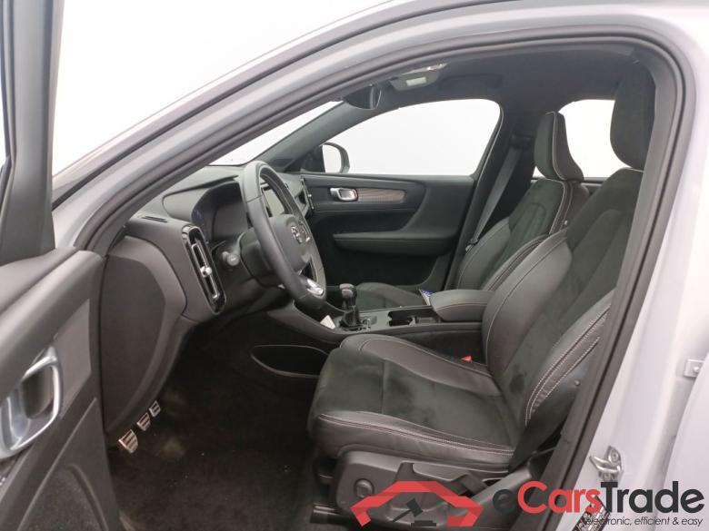 Volvo XC40 D3 R-Design 5d #6