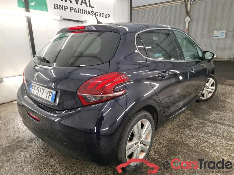 Peugeot  208 Allure Business 1.2 PureTech 110CV BVM6 E6dT #3