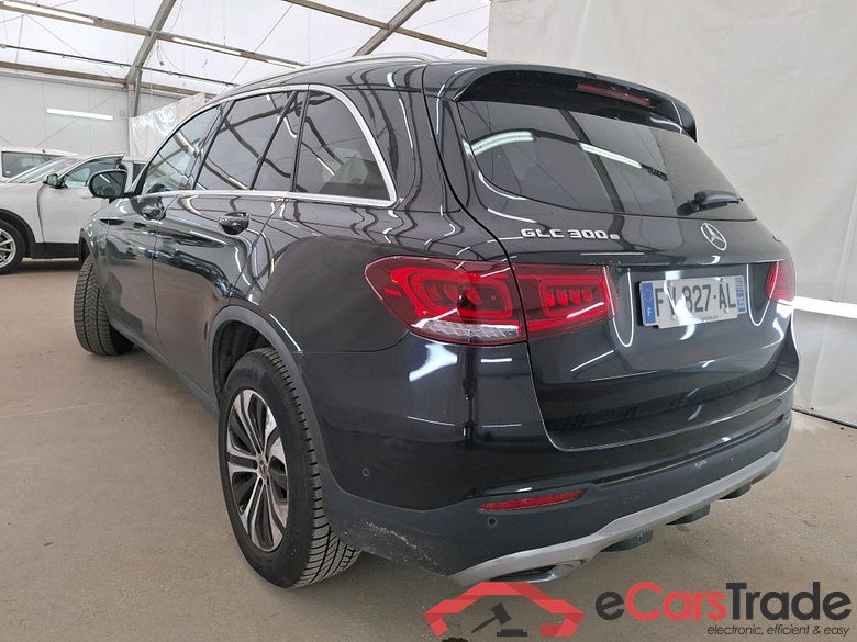 Mercedes GLC 300 e Business Line 4Matic MERCEDES-BENZ GLC / 2019 / 5P / SUV GLC 300 e Business Line 4Matic #2