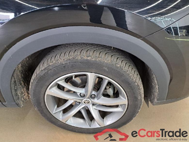 MG EHS ´21 MG EHS PHEV Luxury 5d 119kW #1