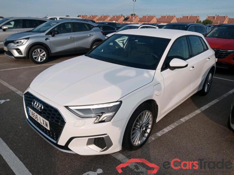 Audi Sportback Advanced 40 TFSI e 150kW S tro A3 Sportback 40 TFSI e advanced 1.4 TFSI 205CV E6d #1