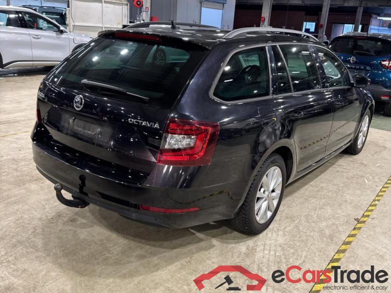 SKODA OCTAVIA COMBI DIESEL - 2017 1.6 CR TDi Ambition DSG (EU6.2) #2