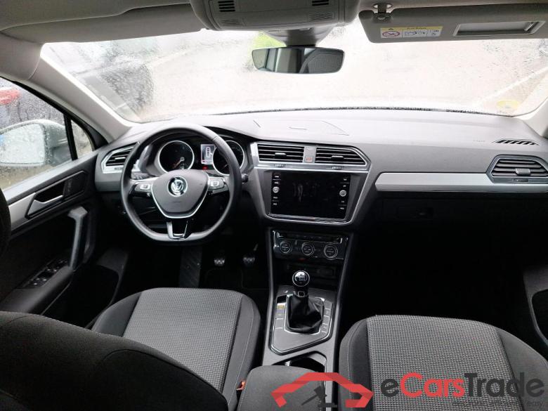 VOLKSWAGEN TIGUAN DIESEL - 2016 2.0 TDi SCR Trendline (EU6.2) STOCK #5