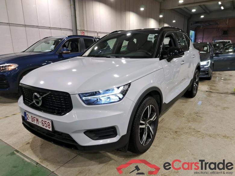 VOLVO XC40 1.5 T3 R-Design #1